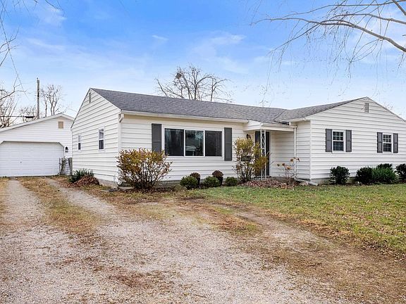 2nd image of 1517 Royale Dr