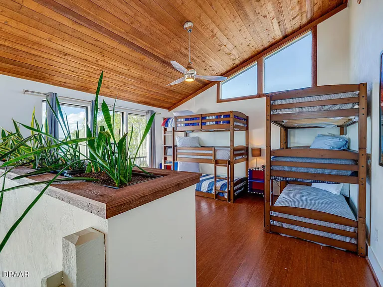 1286 John Anderson Dr — Photo 38