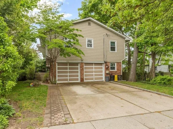 906 Northfield Road, Woodmere, NY 11598