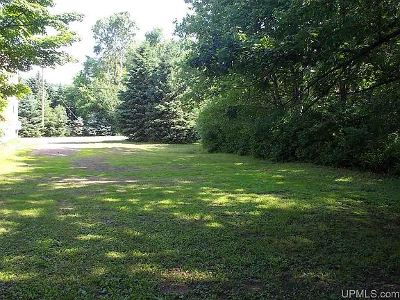5th image of 323 Leonard St Lot 4 & 5