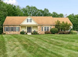 211 Bushkill Ridge Rd, Wind Gap, PA 18091