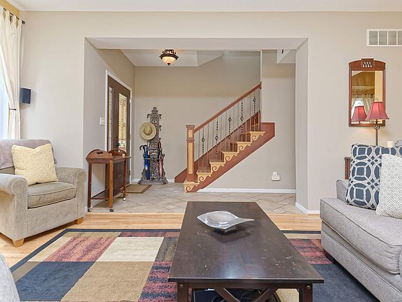 5th image of 2719 Missouri Ave