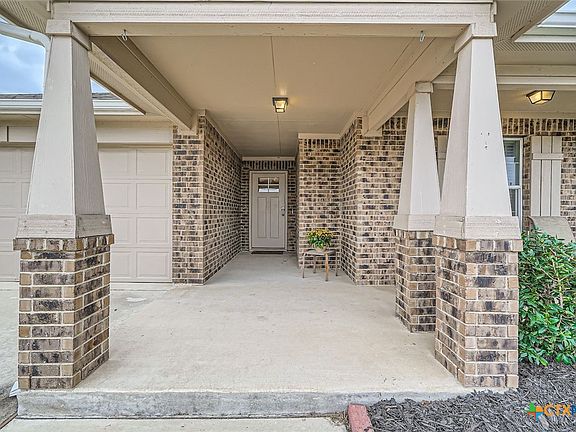 3rd image of 112 Quarton Dr