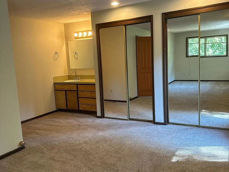 8617 SW 49th Ave #HOUSE — Photo 24