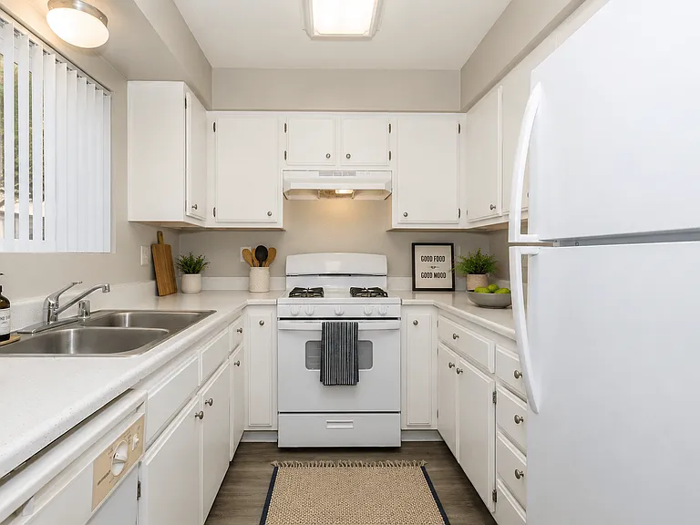 Sienna Heights — Photo 2