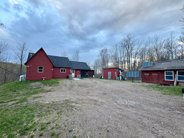 98 Chase Rd, Dickinson Center, NY 12930