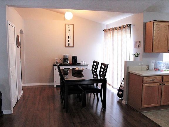 5th image of 3618 Wellington Ln