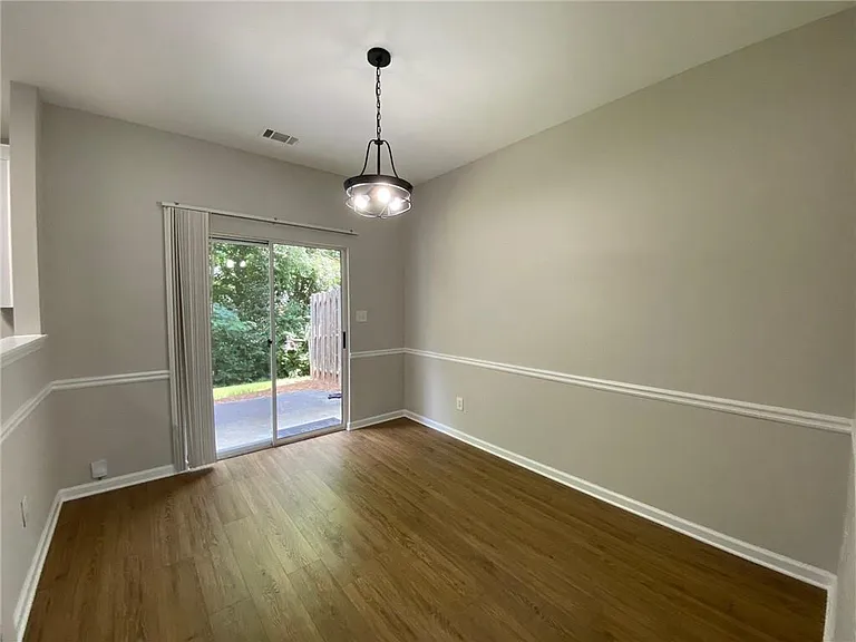 677 Kenridge Dr — Photo 19