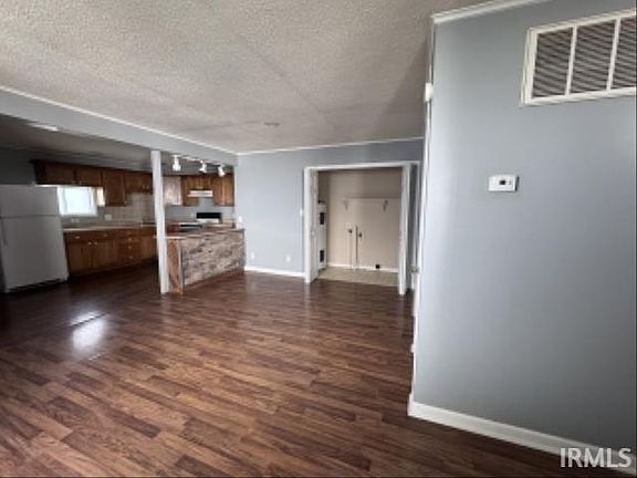 5th image of 1312 W 11th St