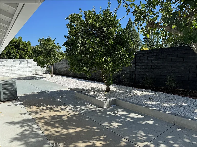 30872 Overfall Dr — Photo 3