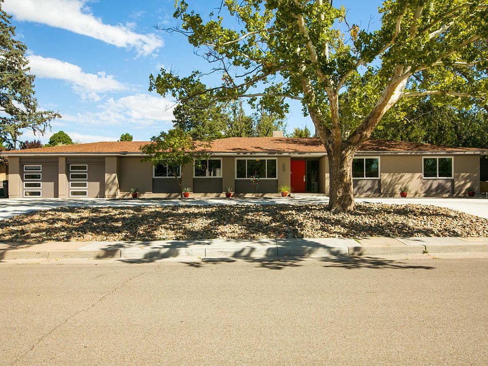 1st image of 4419 Avenida Estrellita NE