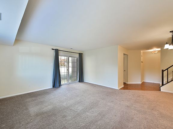 5th image of 32 Hillcroft Way