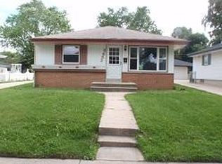 6453 W Hustis St, Milwaukee, WI 53223
