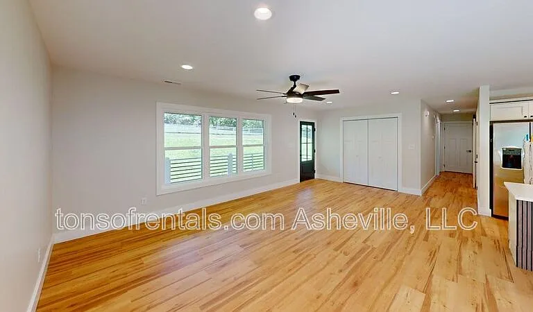 6 Tracy Ln — Photo 8