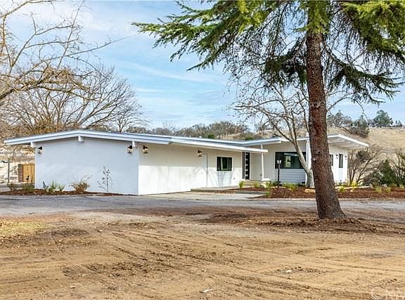 3rd image of 12755 Viejo Camino