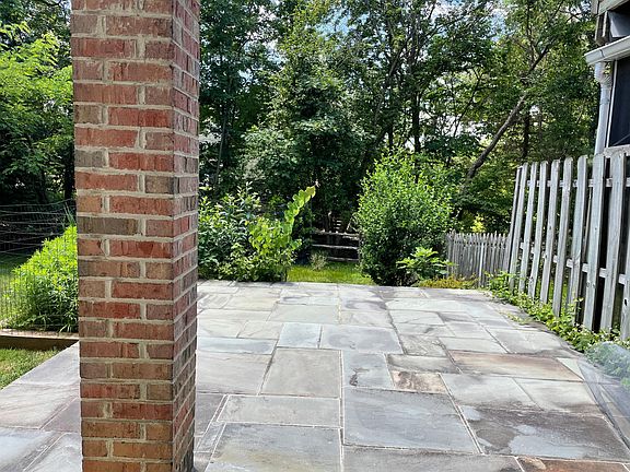 3rd image of 10422 Nolan Dr