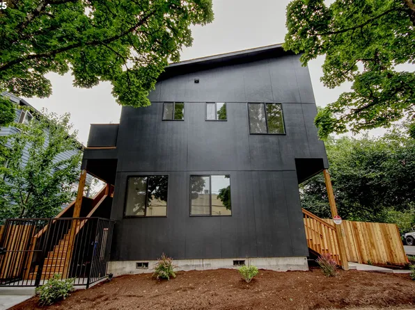 1404 SE Franklin St, Portland, OR 97202