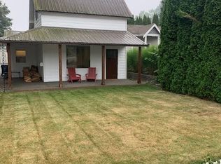 114 S 1st St, Lynden, WA 98264