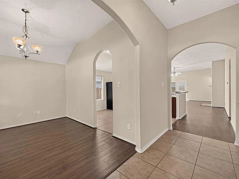 5006 Juniper Walk Ln — Photo 7
