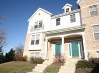 5664 Cambridge Way, Hanover Park, IL