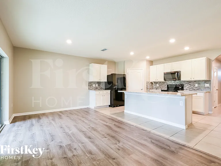 10602 Burlwood Dr — Photo 5