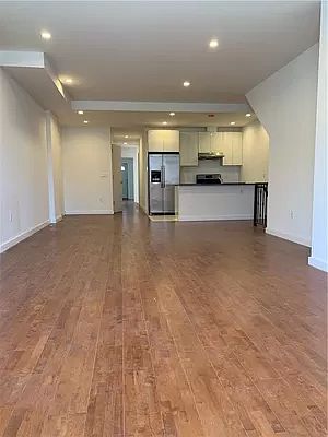 2nd image of 152-154 Bay Pkwy #50
