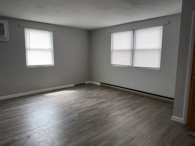 1110 W Laurel St #2 — Photo 2