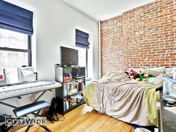 3rd image of 337 E 13th St #7/8
