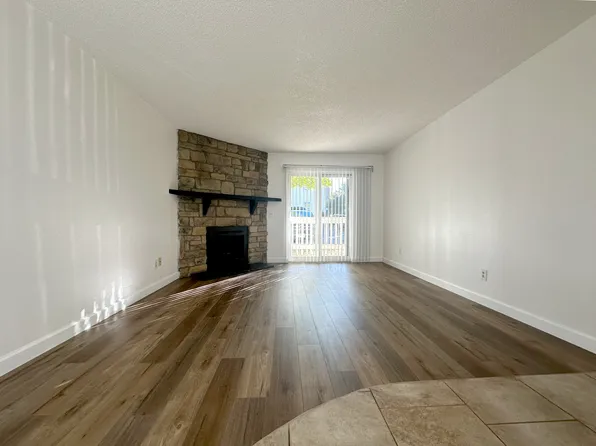 8555 Fairmount Dr, Denver, CO