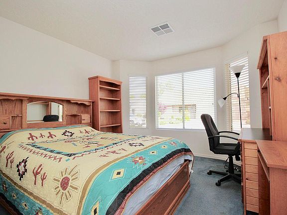4th image of 1710 W Desert Rose Dr