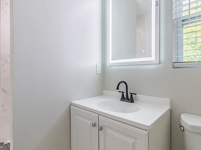 2741 Village Green Dr — Photo 19