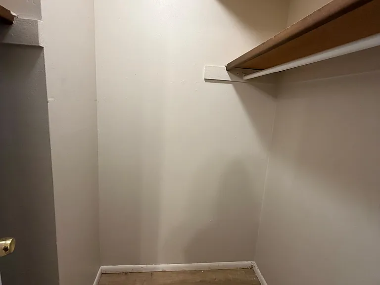 8908 Saint Louis Ave — Photo 23