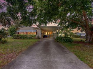 7028 Tamarind Dr, Lake Wales, FL 33898