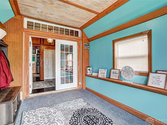 5th image of 709 Central Ave