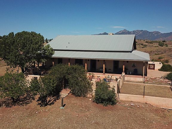 2nd image of 250 Santa Rita Ct