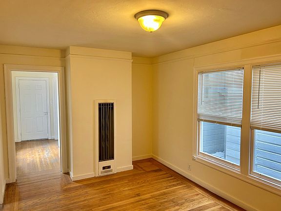 5th image of 1515 Gough St APT 9
