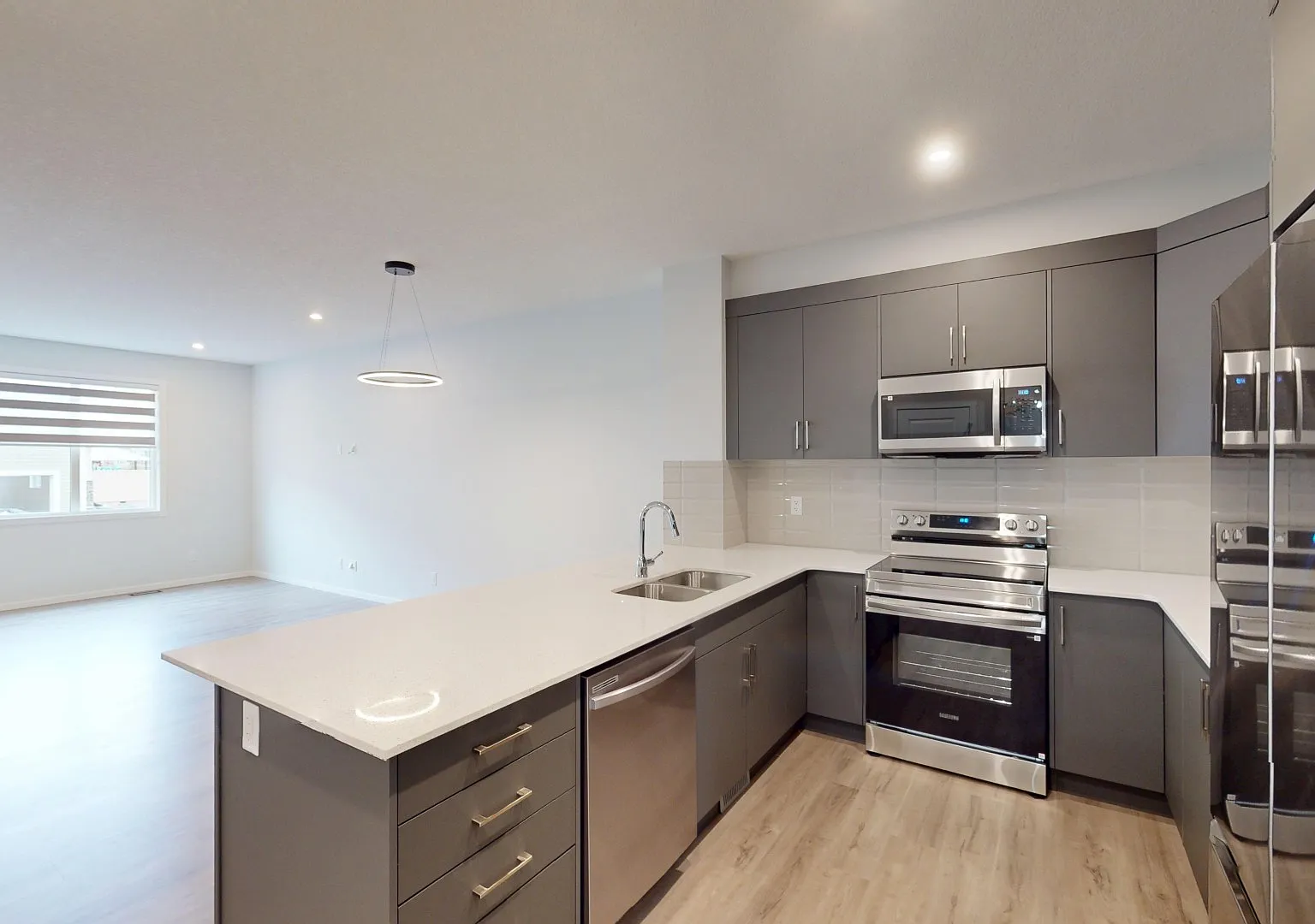 408 Cityline Way NE — Photo 2