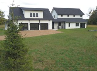 8800 Grace Ln N, Greenfield, MN 55357