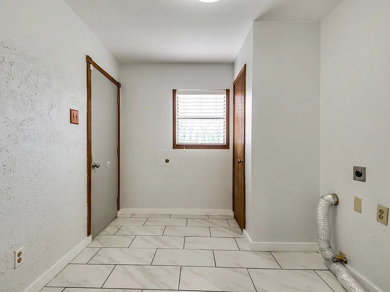 4931 S Colony Blvd — Photo 12