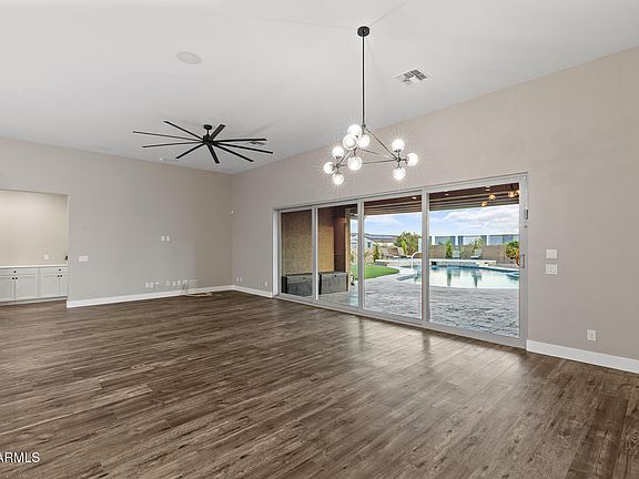 4th image of 15833 W CHERYL Court