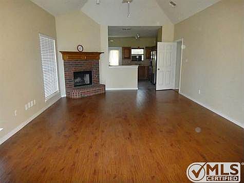 4th image of 1456 Bregenz Ln
