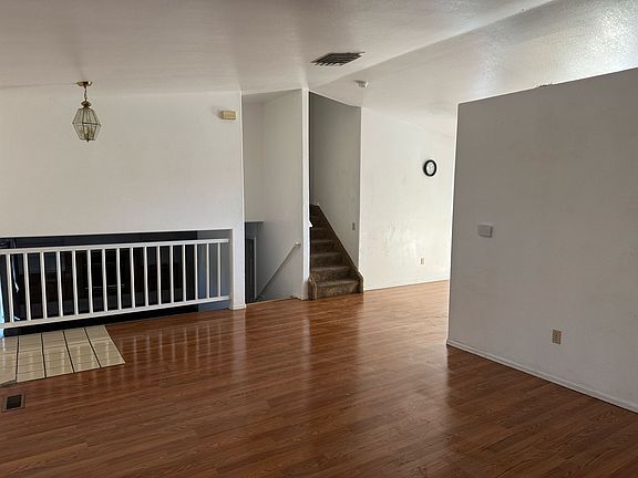 2nd image of 648 S Hahns Peak Ave