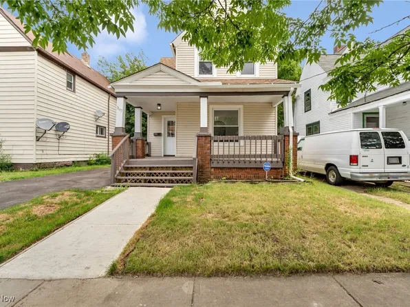 3147 W 84th St, Cleveland, OH 44102