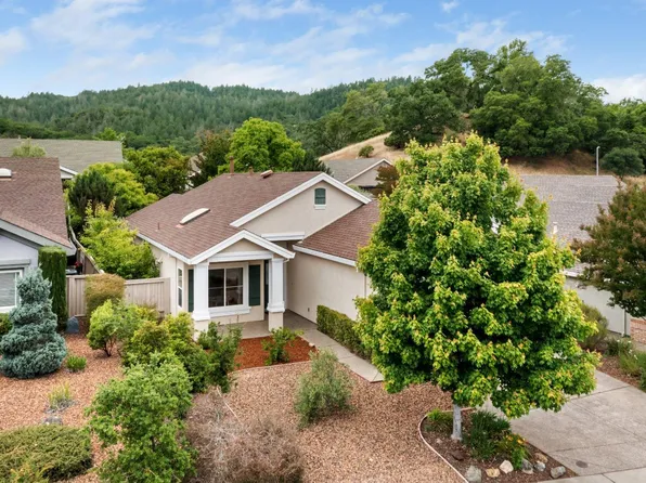 207 Creekside Street, Cloverdale, CA 95425