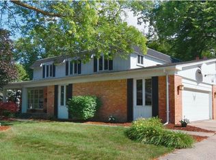 2203 Kristin Dr, Troy, MI