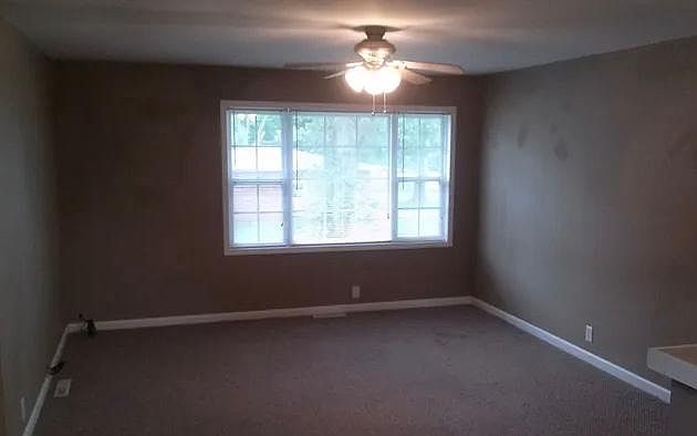 1st image of 407 E Lincoln St #3