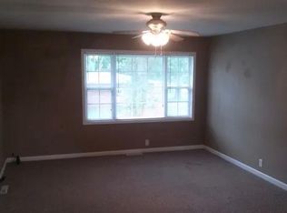 407 E Lincoln St #3, De Soto, IL 62924