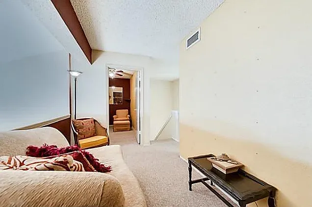 826 Creekside Dr — Photo 16