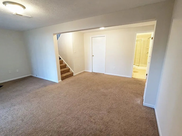 1390 David Ln — Photo 27