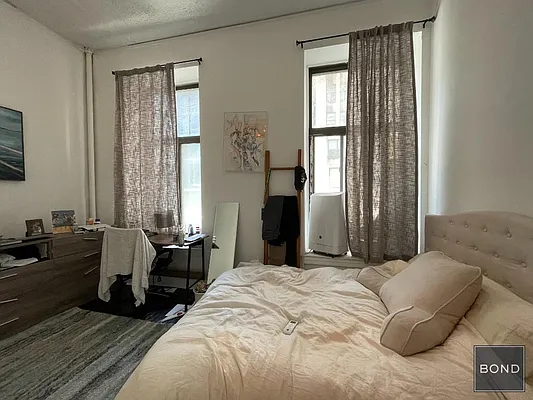 Rented by Bond New York | media 9